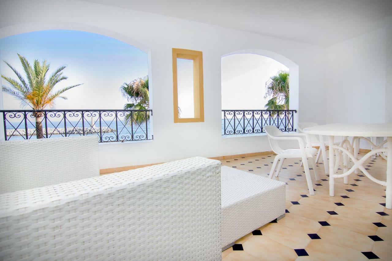 Park Plaza Aparthotel 4*